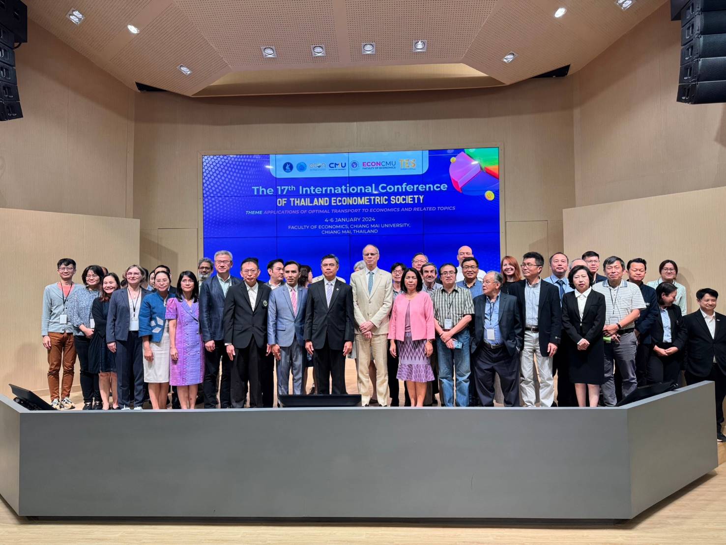 ร่วมงานพิธีเปิดในฐานะเจ้าภาพร่วม The 17 th International Conference of Thailand Econometrics Society (TES)