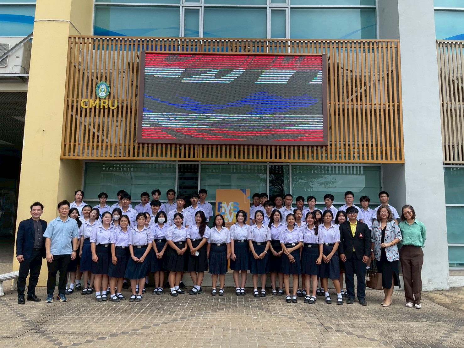 ต้อนรับคณะครูและนักเรียน จากโรงเรียนแม่ริมวิทยาคม